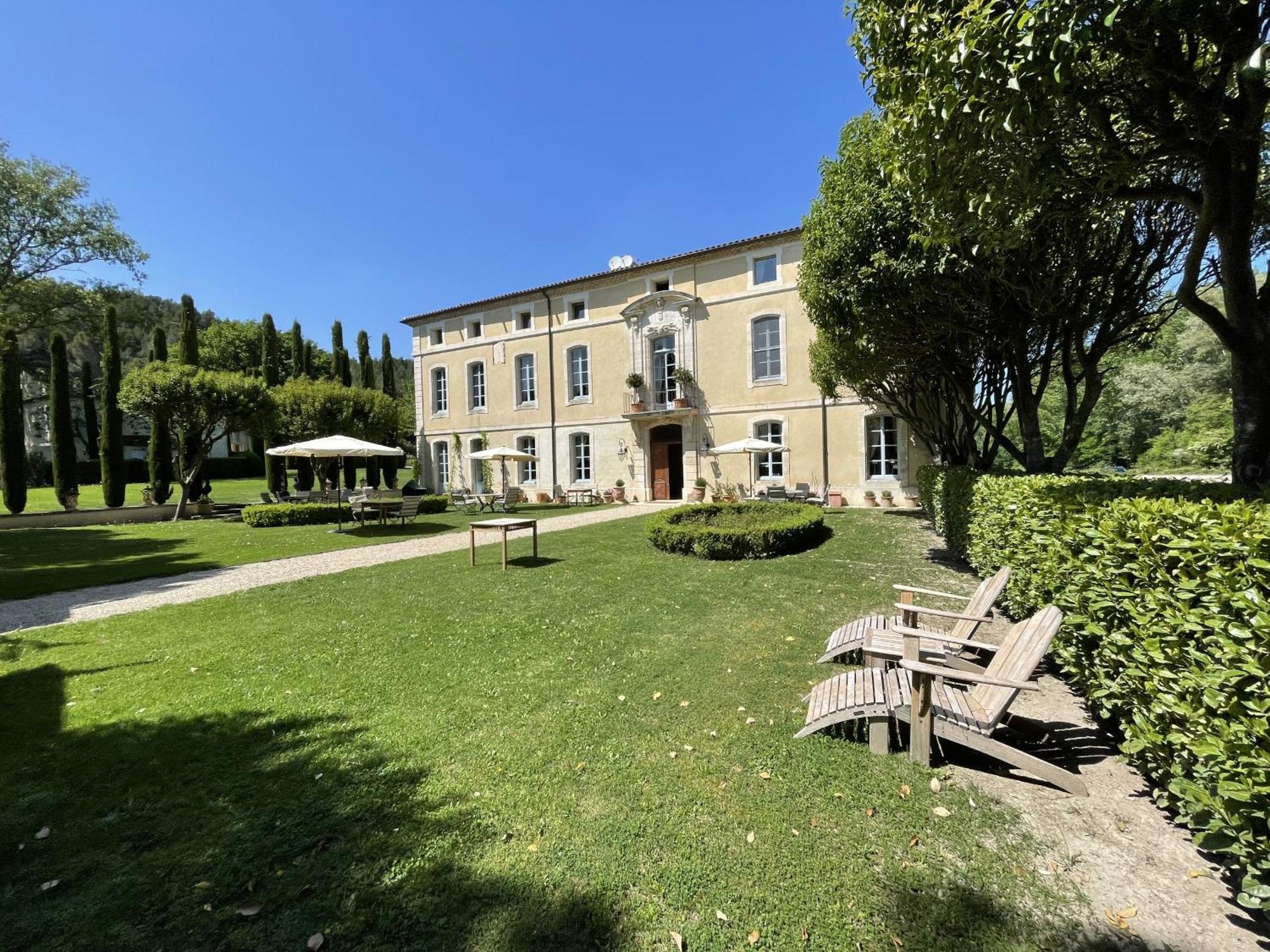 Chateau Talaud Loriol-du-Comtat Extérieur photo