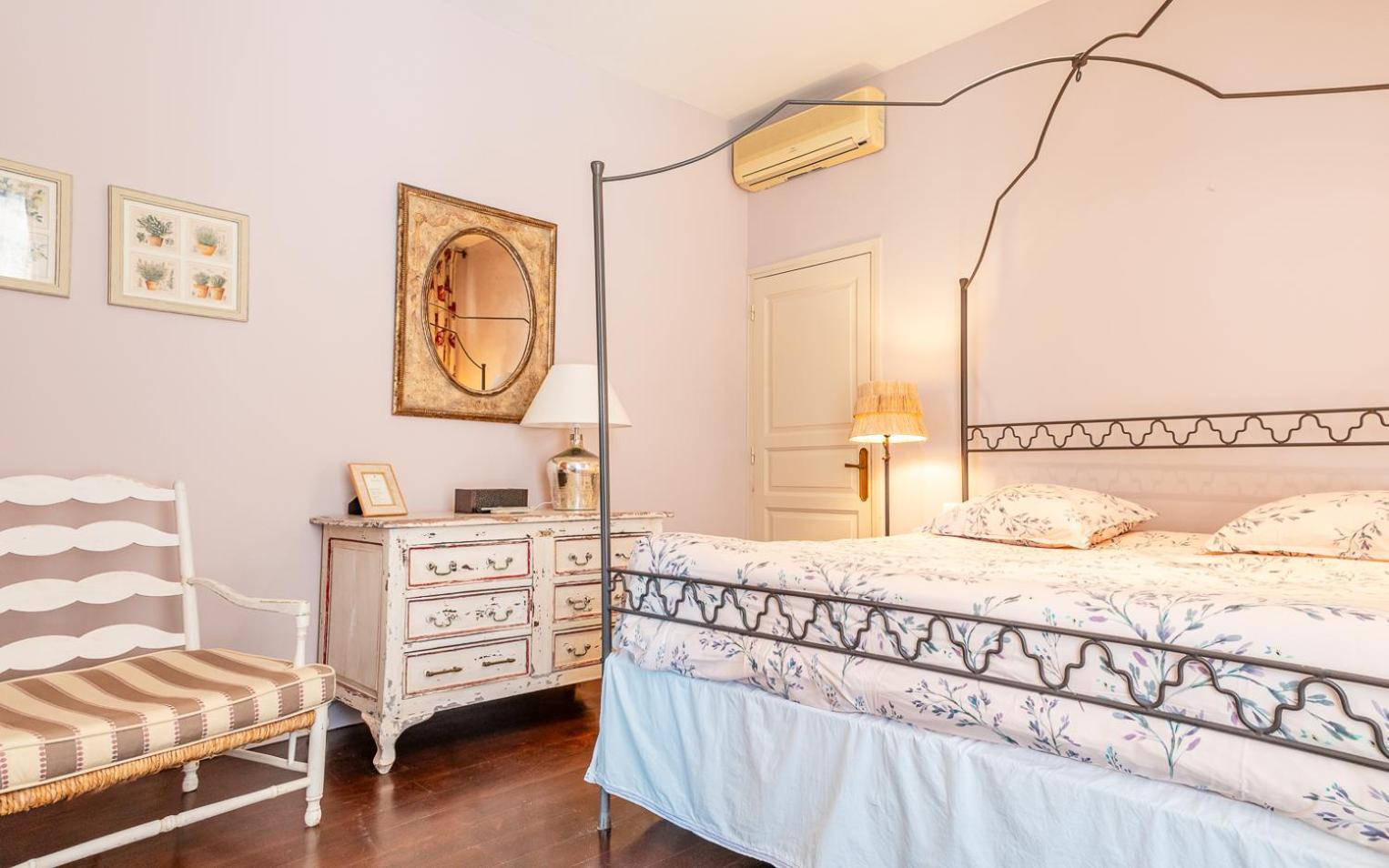 Chateau Talaud Loriol-du-Comtat Chambre photo