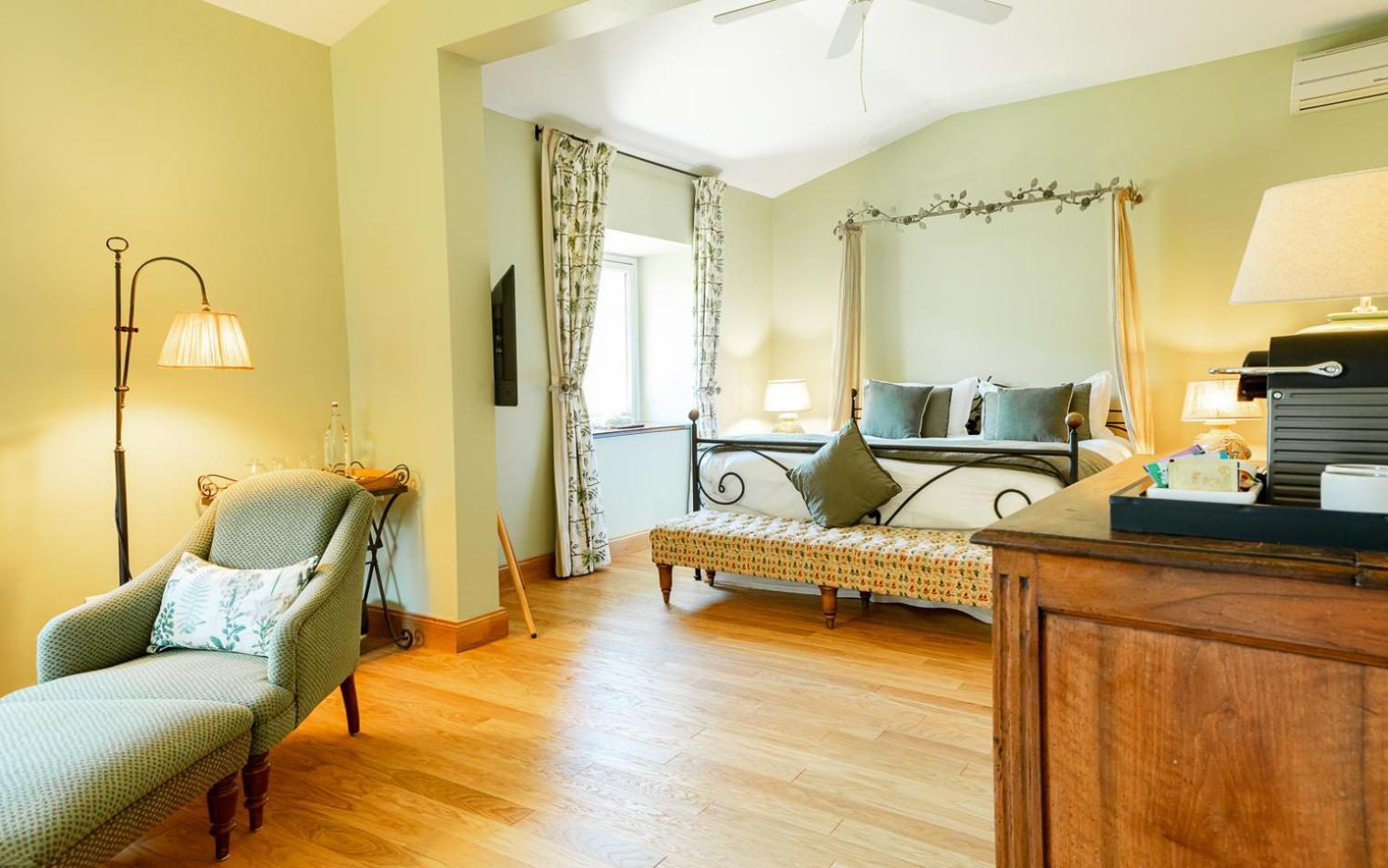 Chateau Talaud Loriol-du-Comtat Chambre photo