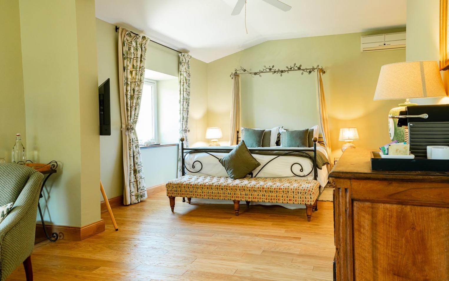 Chateau Talaud Loriol-du-Comtat Chambre photo