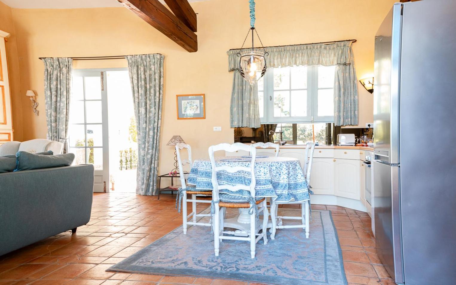 Chateau Talaud Loriol-du-Comtat Chambre photo