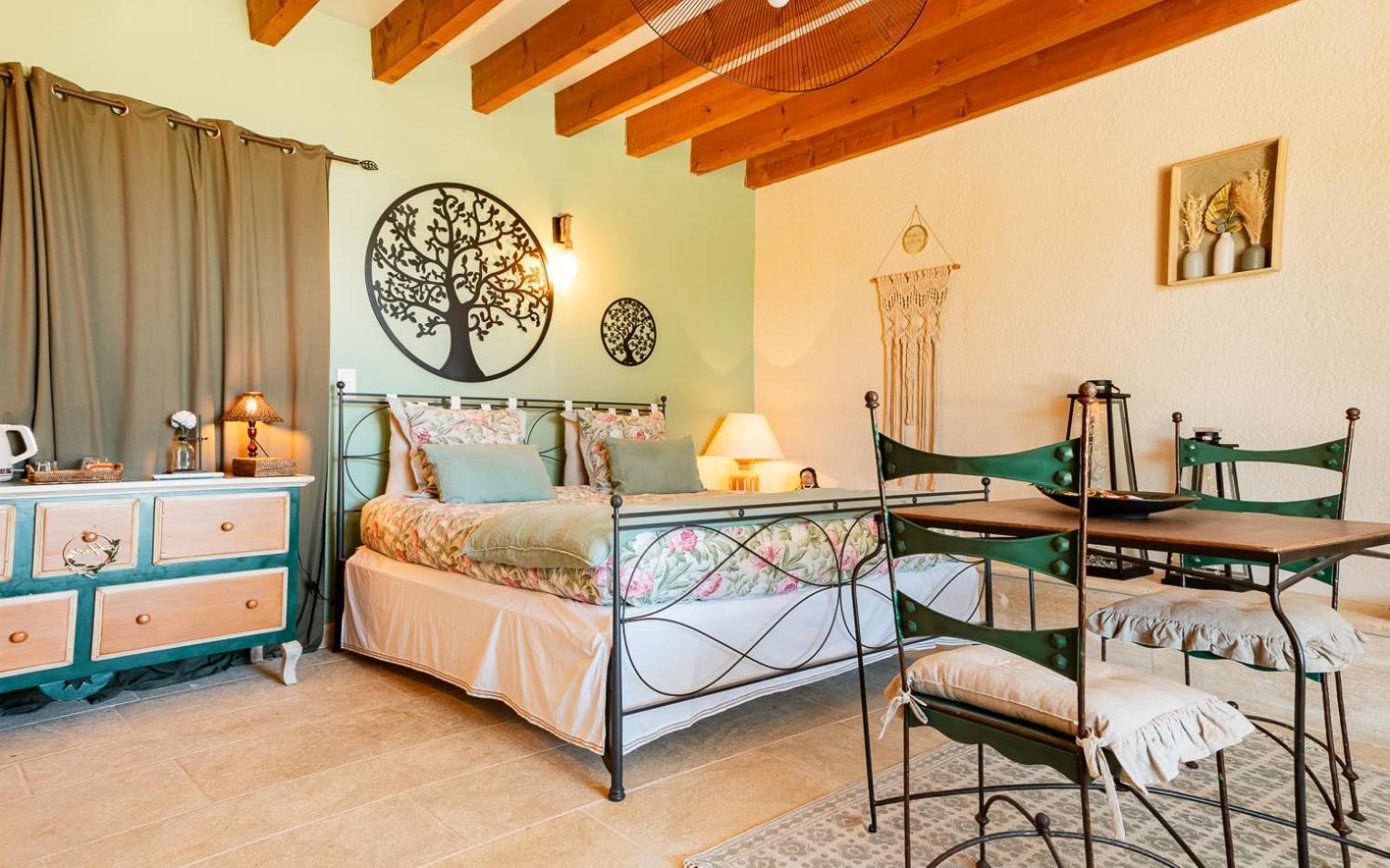 Chateau Talaud Loriol-du-Comtat Chambre photo